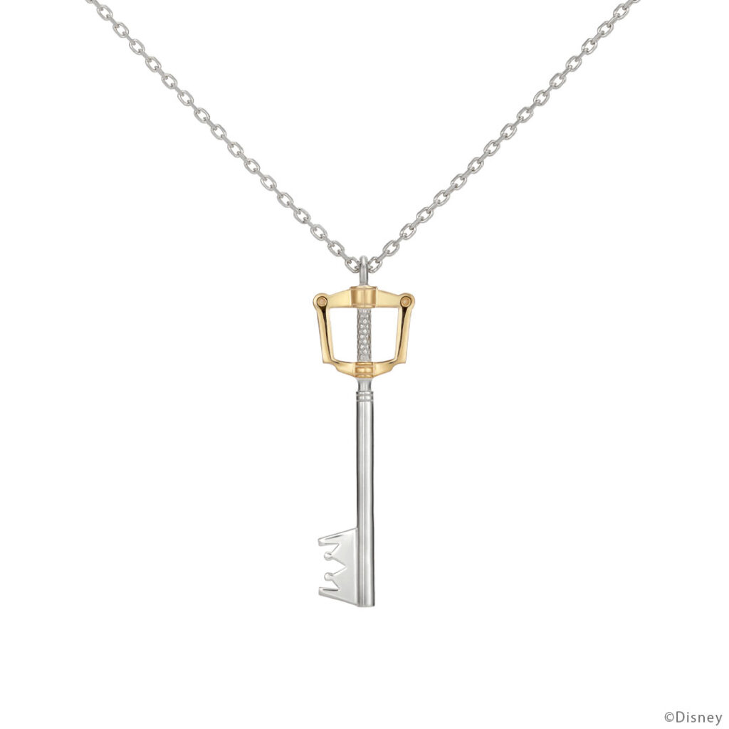 The product title translates to: "Keyblade 'Kingdom Chain' Necklace K18 White Gold × Yellow Gold 'Kingdom Hearts' | U-TREASURE