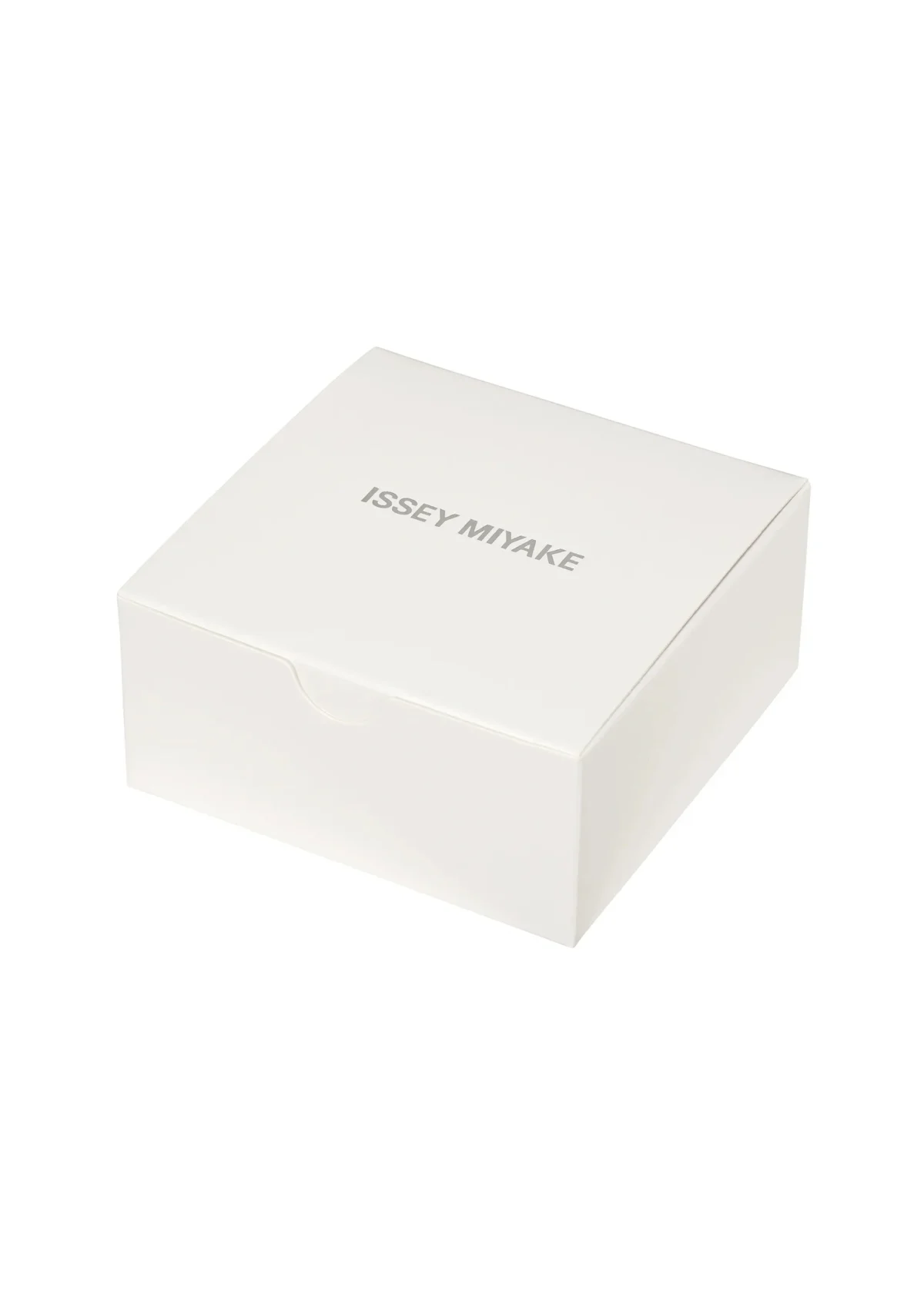 O Designed by Tokujin Yoshioka in English. - Image 4