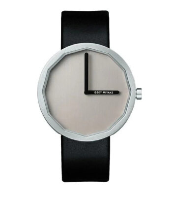 The product title translates to "TWELVE Designed by Naoto Fukasawa" in English