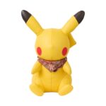 The product title translates to "Genuine Leather Pikachu Run Run! Desert | Official Pokémon Center Online
