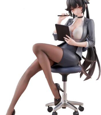 The product title translates to: "AniGame Azur Lane Kaohsiung Takao 1/6 Scale PVC & ABS Pre-Painted Complete Figure